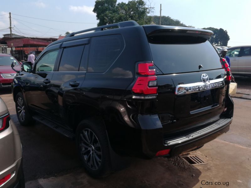 Toyota Land Cruiser Tx in Uganda