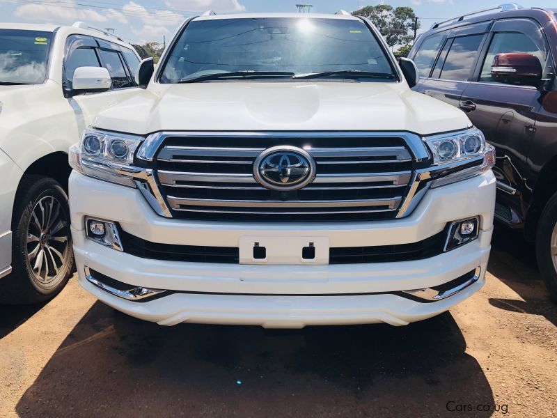 Toyota Land Cruiser V8 in Uganda