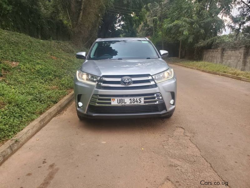 Toyota kluger in Uganda