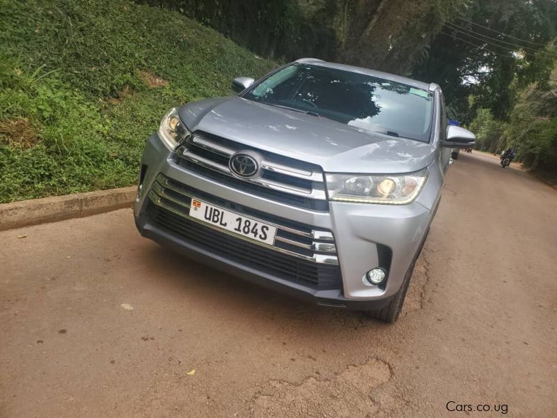 Toyota kluger in Uganda