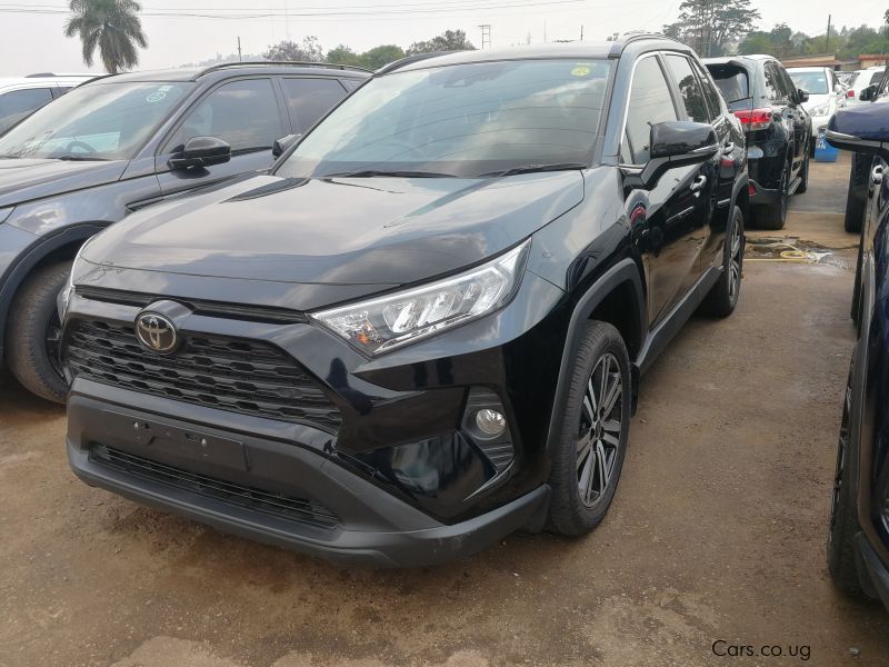 Toyota Rav4 in Uganda