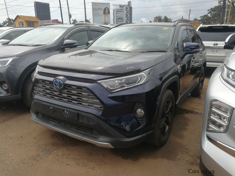 Toyota rav4 in Uganda