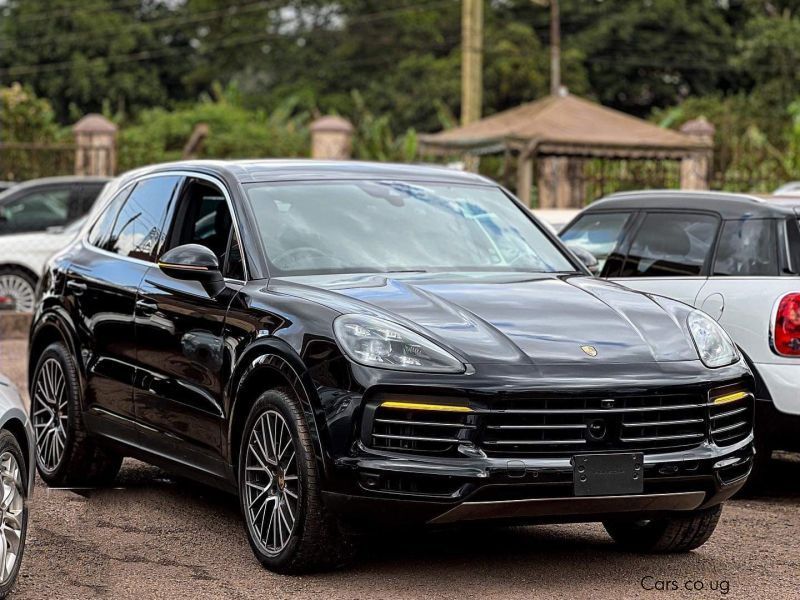 Porsche CAYENNE in Uganda