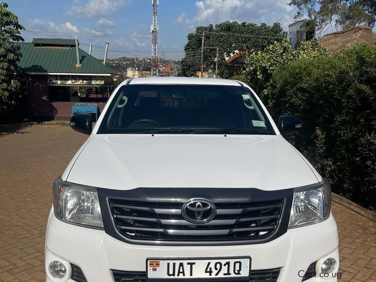 Toyota Hilux 2012 model in Uganda