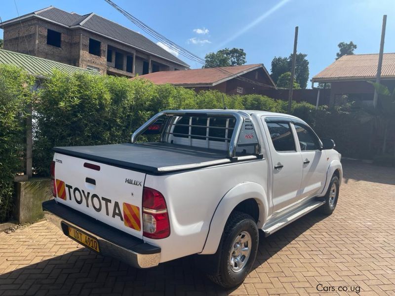 Toyota Hilux 2012 model in Uganda