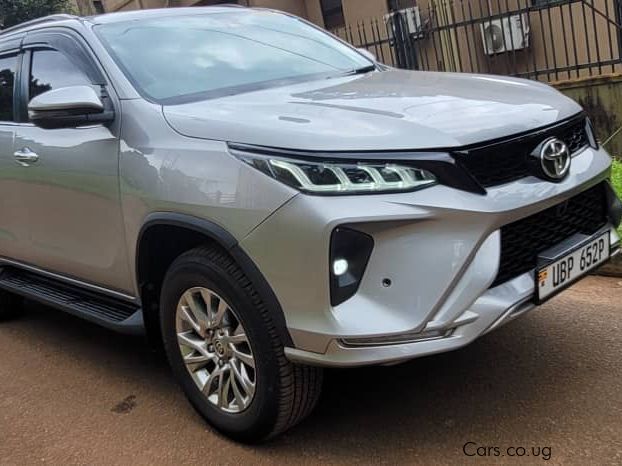 Toyota kluger in Uganda