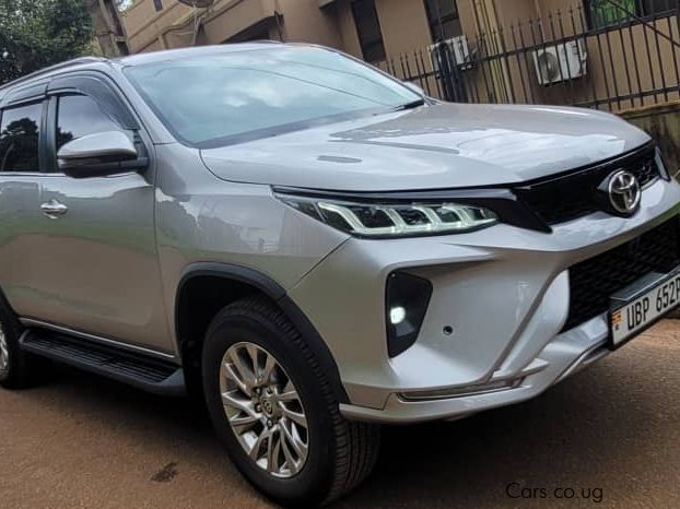 Toyota kluger in Uganda