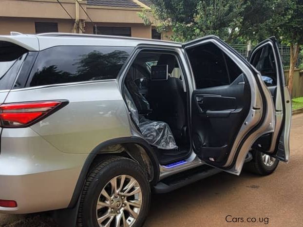 Toyota kluger in Uganda