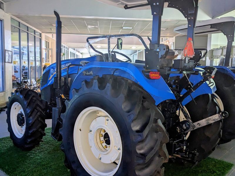 New Holland TT4.90 4WD in Uganda