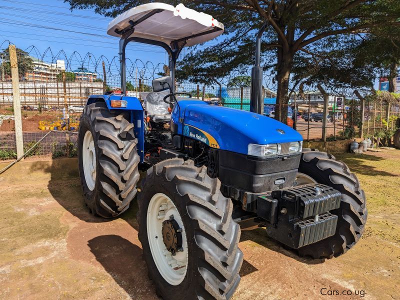 New Holland TT75 4WD in Uganda