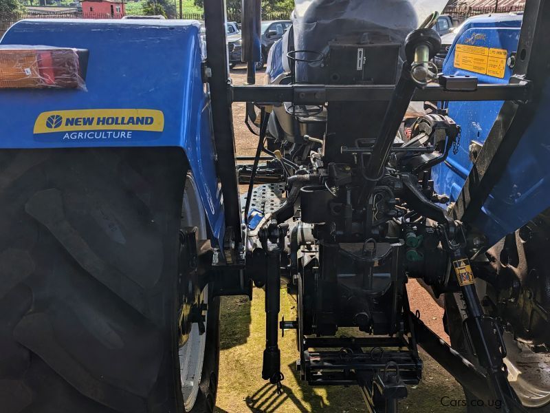 New Holland TT75 4WD in Uganda