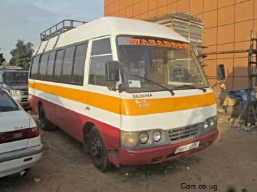 Pre-owned Kia Sedona Combi for sale in 