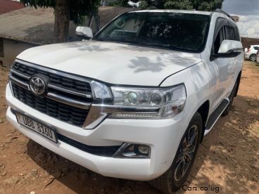 Pre-owned Toyota Land Cruiser v8 for sale in 