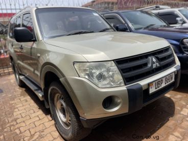 Pre-owned Mitsubishi pajero for sale in 