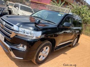 Pre-owned Toyota land cruiser v8 for sale in 