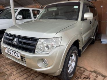 Pre-owned Mitsubishi pajero for sale in 