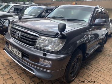 Pre-owned Toyota land cruiser v8 for sale in 