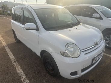 Pre-owned Toyota Sienta for sale in 