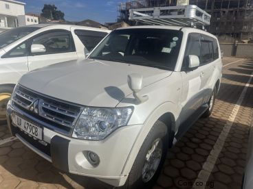 Pre-owned Mitsubishi PAJERO for sale in 