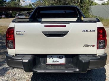 Pre-owned Toyota Hillux for sale in 