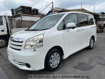 Pre-owned Toyota NOAH  for sale in 