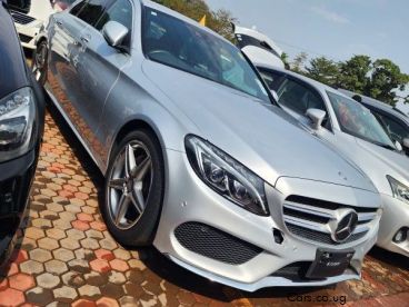 Pre-owned Mercedes-Benz C200 for sale in 