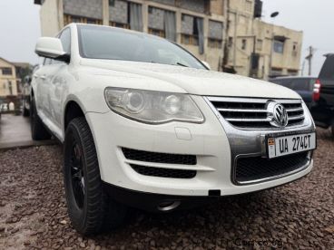 Pre-owned Volkswagen Touareg for sale in 