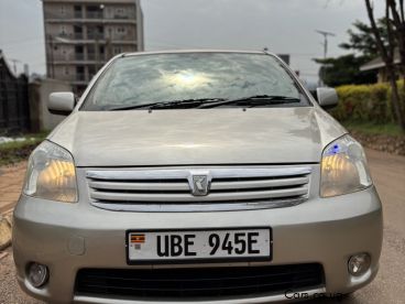 Pre-owned Toyota Raum for sale in 