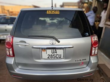 Pre-owned Toyota Raum for sale in 