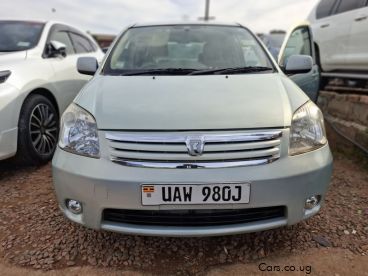 Pre-owned Toyota Raum for sale in 