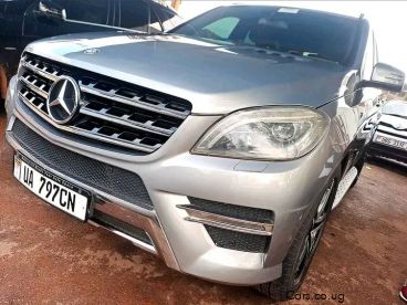 Pre-owned Mercedes-Benz ML400 for sale in 
