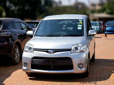 Pre-owned Toyota Sienta for sale in 