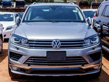 Pre-owned Volkswagen TOUAREG for sale in 