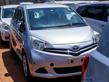 Pre-owned Toyota Ractis for sale in 