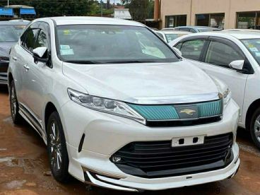 Pre-owned Toyota Harrier for sale in 