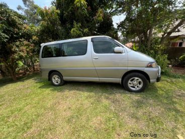 Pre-owned Toyota Regius  KZ DIESEL ENGINE TURBO 4WD for sale in 