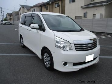 Pre-owned Toyota Noah for sale in 