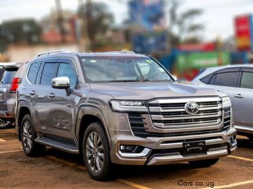 Pre-owned Toyota Land Cruiser V8 ZX Lc300 for sale in 