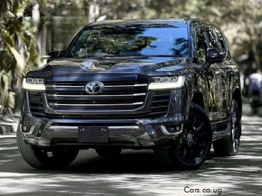 Pre-owned Toyota Land Cruiser V8 ZX Lc300 for sale in 