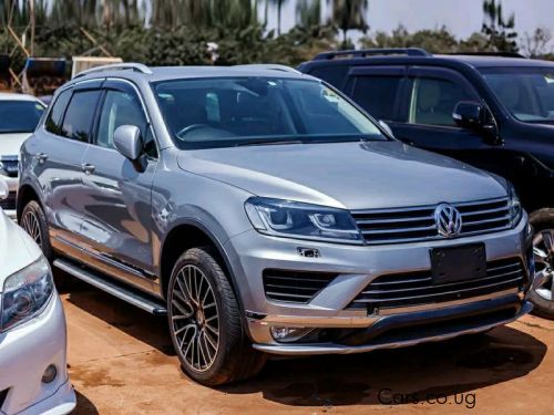 Pre-owned Volkswagen TOUAREG for sale in 
